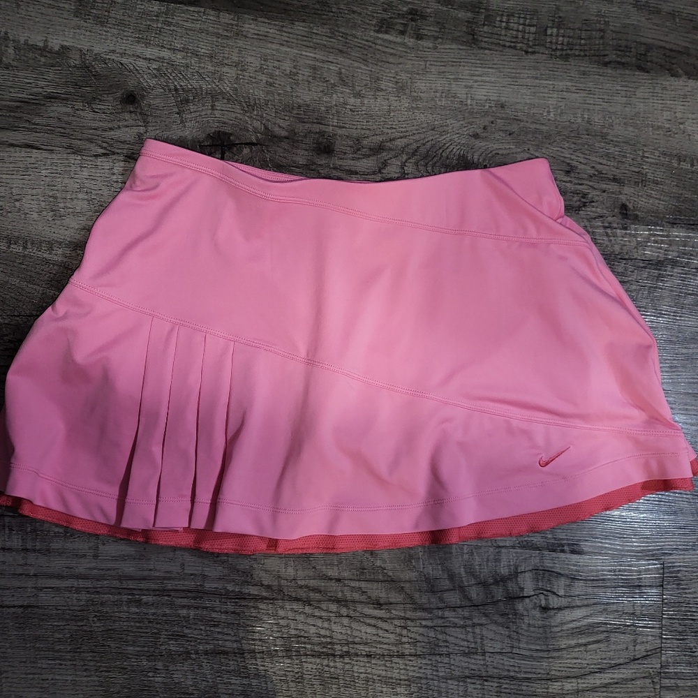 NIKE PINK TENNIS SKORT SIZE M